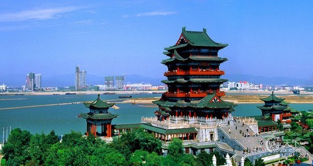 南昌經(jīng)典一日游(滕王閣,佑民寺,百花洲,八一紀(jì)念塔)_南昌市旅游攻略_游天下短租網(wǎng)