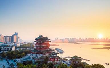 旅行：江西南昌，風(fēng)景秀麗，八一起義之地，值得一去|南昌|滕王閣|江西_新浪網(wǎng)